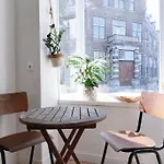 Cosy Tiny House In * リスセ